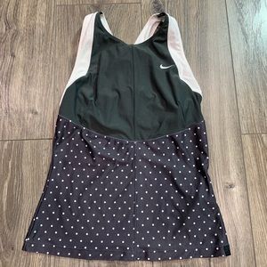🍀 3/$30 Nike FITDRY grey polka dot tank top